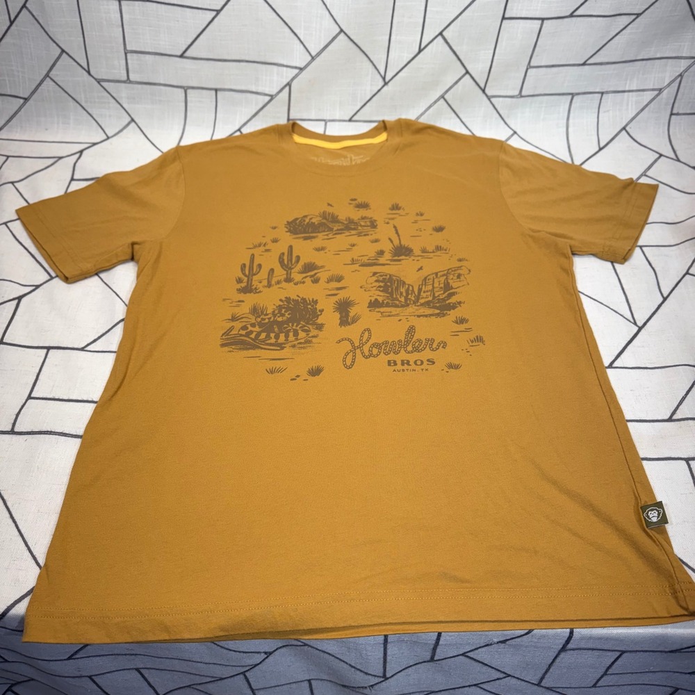 Howler Bros Graphic T-Shirt Medium Yellow Desert Scene Short Sleeve Tee